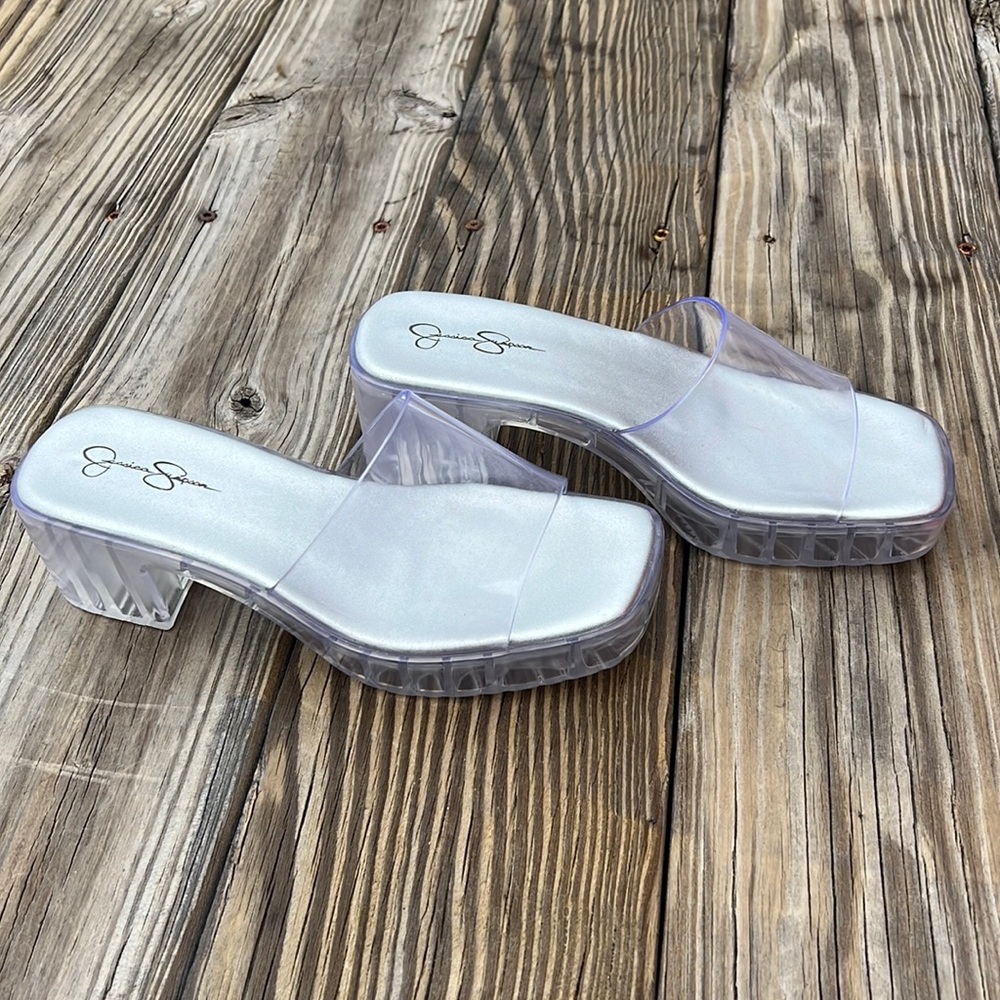 NWOT Jessica Simpson Gavena Slide